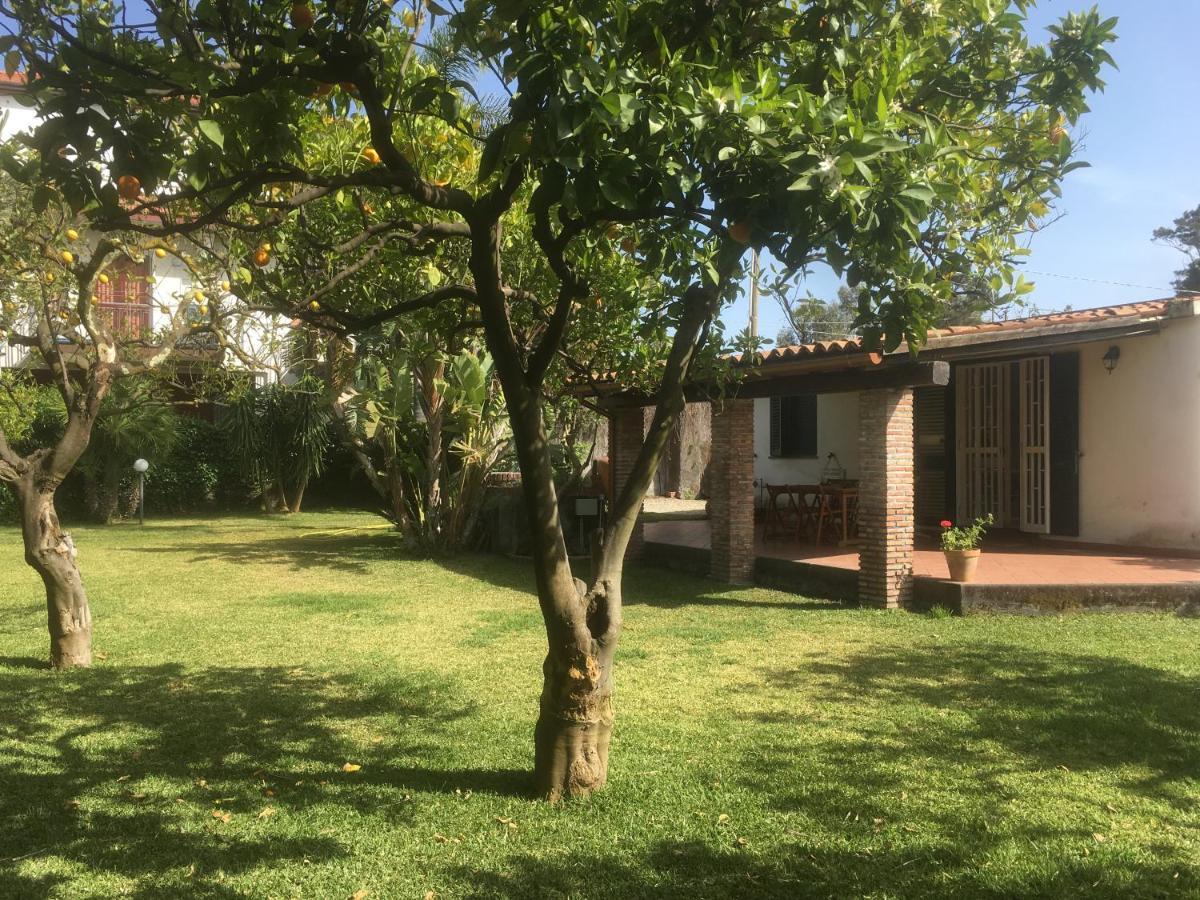 Villa Andrea Fondachello  Exterior photo
